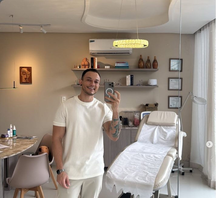 Dr. George no consultório